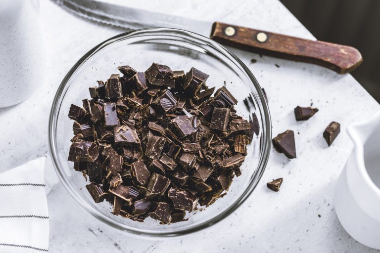 Słodycze z gorzkiej czekolady- czy są zdrowe?